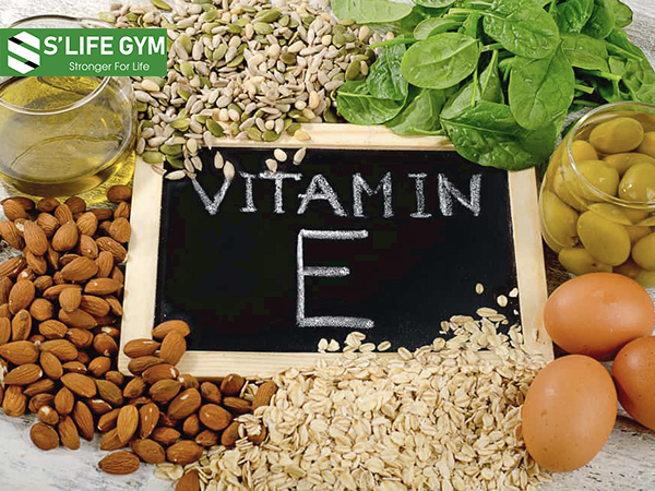 Chất dinh dưỡng tốt nhất cho cơ bắp là vitamin E có trong hạnh nhân, cà rốt, bơ…