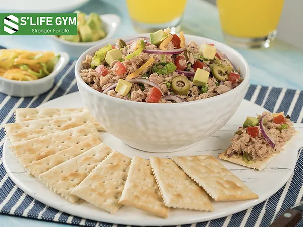 Ăn quá nhiều trước khi đến phòng tập làm bạn buồn nôn khi tập thể dục Ăn quá nhiều trước khi đến phòng tập làm bạn buồn nôn khi tập thể dục