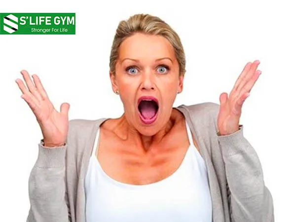 Tập yoga căng cơ mặt với động tác: Stretch Mouth (mở căng miệng)