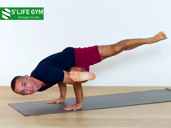 Ashtanga là loại hình Yoga kết hợp giữa việc kiểm soát hơi thở và chuyển động nhẹ nhàng của cơ thể