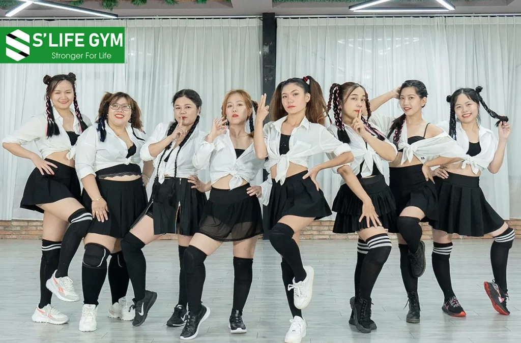 7 Lợi Ích Vàng Cho Sức Khỏe Khi Tập Group X