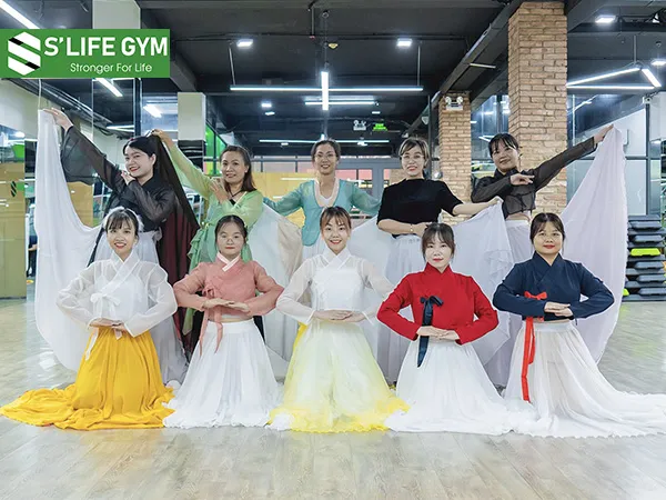 Tại S’life, bạn hoàn toàn có thể lựa chọn lớp Group X phù hợp với mục tiêu tập luyện