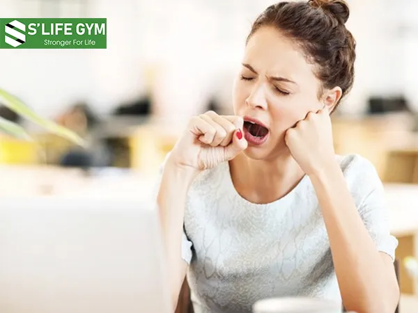 Ngủ không đủ giấc cũng là thói quen xấu làm tăng cân