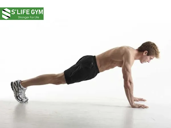 Bài tập tăng chiều cao cho nam: Tư thế plank