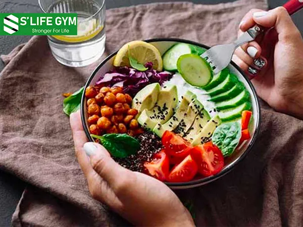 Nguyên tắc tập thể hình: Duy trì chế độ ăn uống khoa học và ngủ đủ giấc