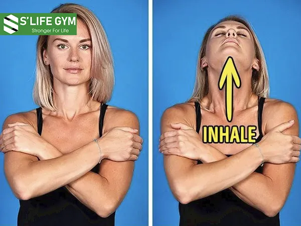 Tập yoga giúp mặt thon gọn: Ngước mặt lên trần nhà