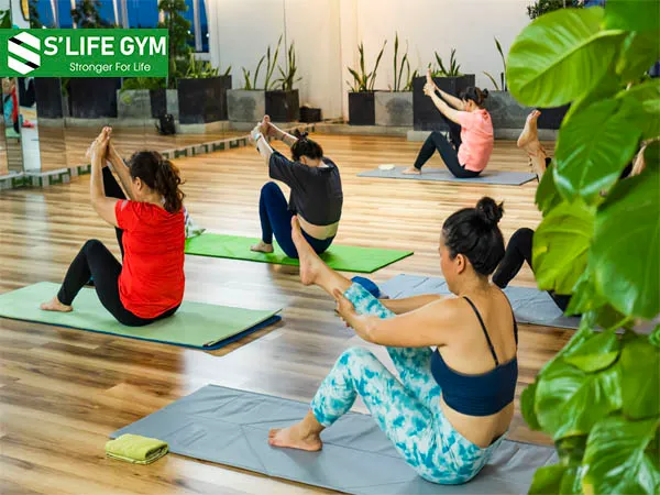 Liệu trình yoga tại S'Life được thiết kế riêng cho người mới