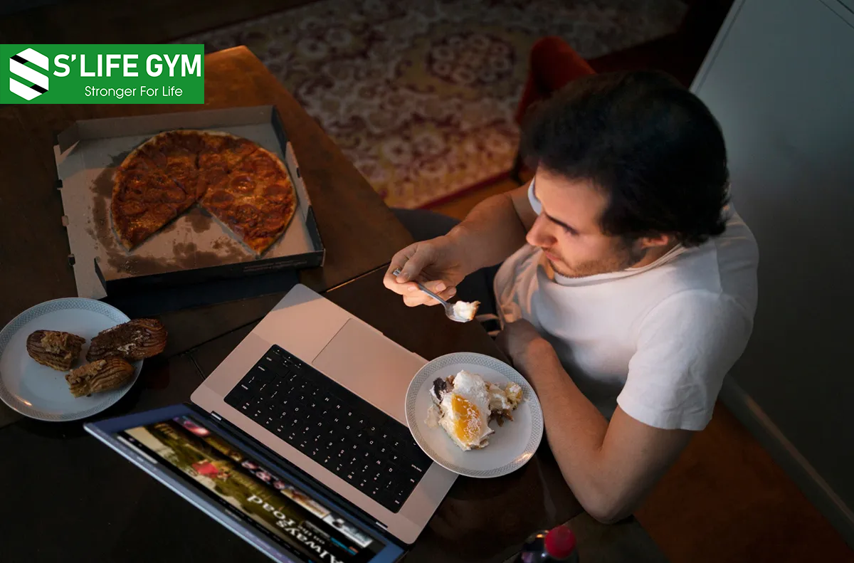 Muốn Khỏe Đẹp, Bỏ Ngay 8 Thói Quen Xấu Làm Tăng Cân Mỗi Tối