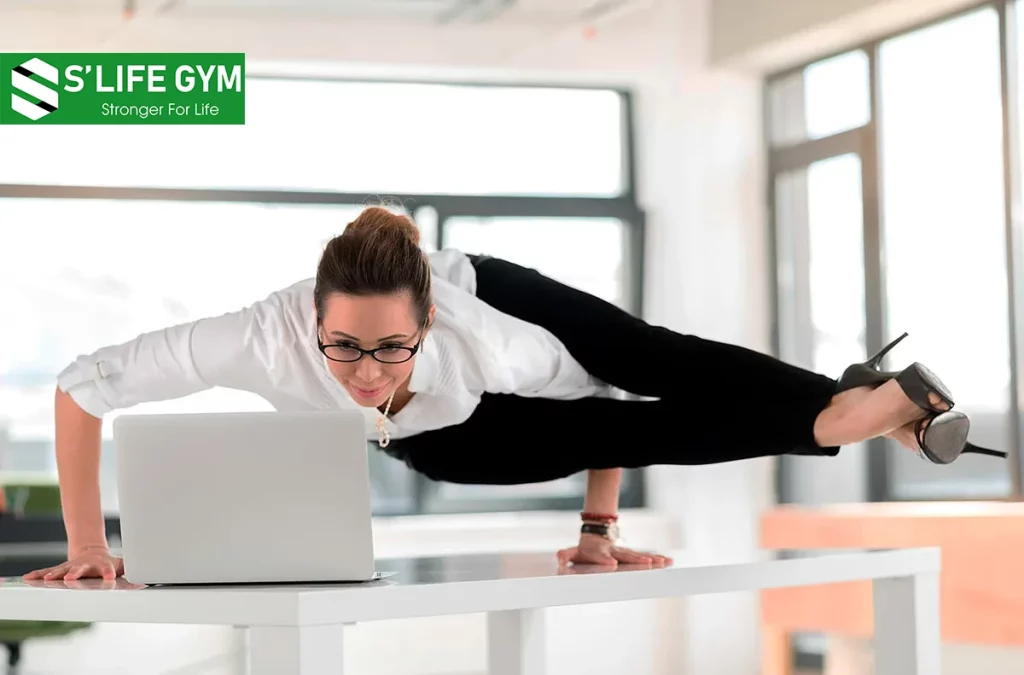 Làm Việc Hiệu Quả Hơn Với Các Bài Tập Yoga Cho Dân Văn Phòng