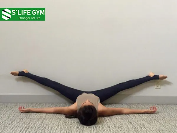 Straddle Up the Wall 