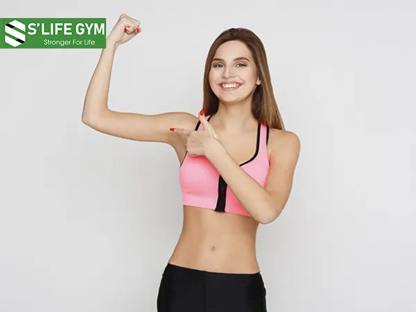 Rung tay giúp  thon gọn bắp tay hiệu quả