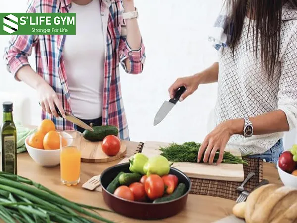 Tránh các loại thực phẩm khiến bạn khó tiêu khi ăn