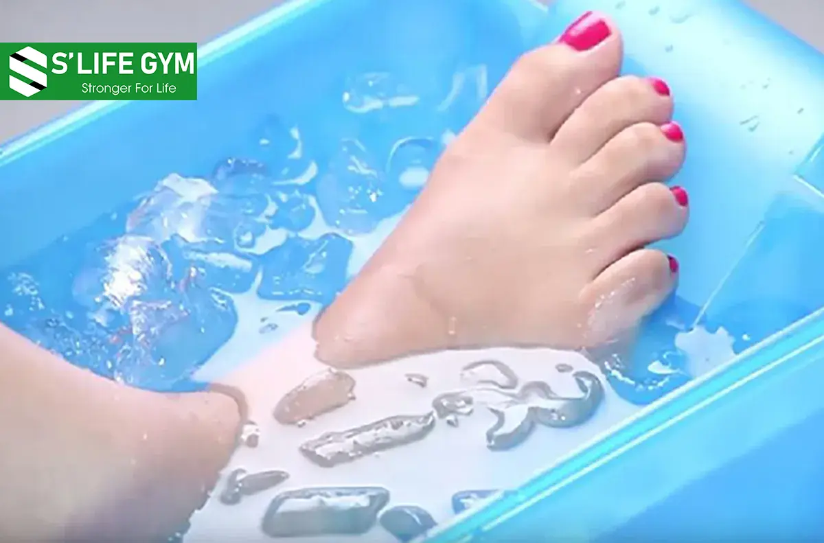 Điều Trị Chấn Thương Thể Thao Bằng Massage Đá