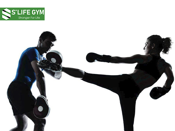 Bài tập kickfit giúp bạn giảm cân nhanh và tăng cường sức khỏe.