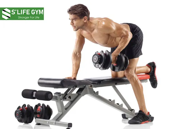 Bài tập tạ tay giúp nâng bắp tay, cơ ngực trên ghế nghiêng