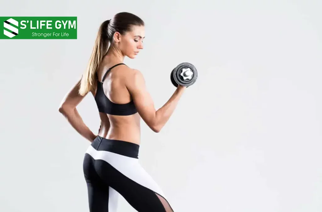 4 Bài Tập Săn Chắc Tay Để Bạn Tự Tin Diện Đầm Sát Cánh Sexy