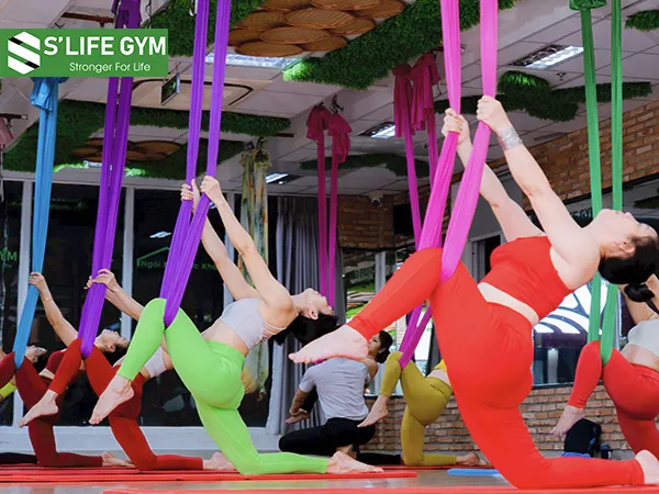 Lựa chọn phòng tập Yoga bay quận 7 phù hợp