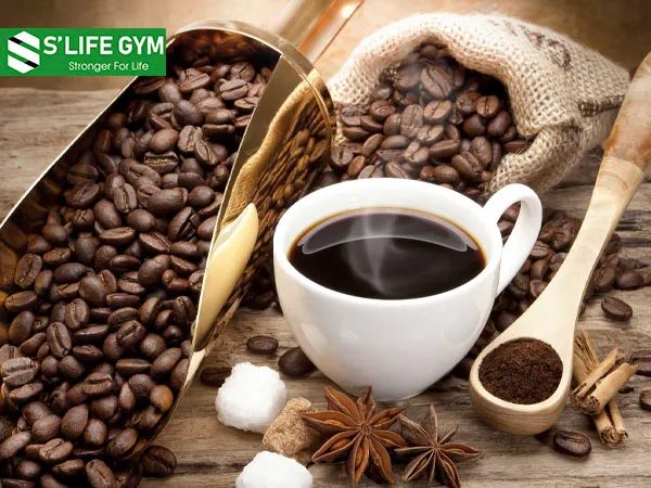 Một trong những thực phẩm gây mụn chính là Caffein