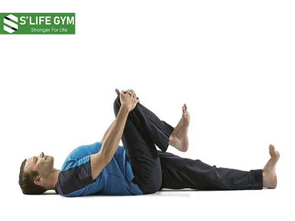 Giữ nguyên tư thế giúp ổn định phần xương chậu