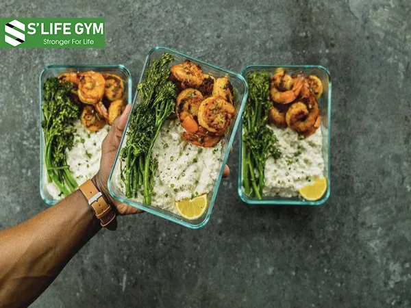 Lượng calo nạp vào phải thấp hơn lượng calo tiêu thụ