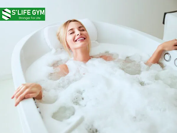 Tắm nước nóng - thói quen không tốt khi tắm cho làn da