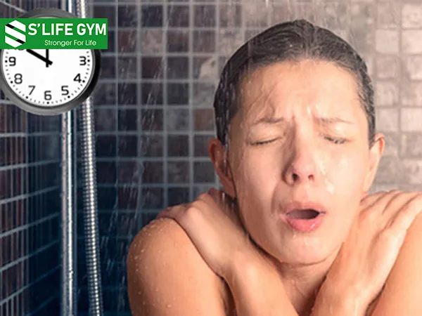 Tắm vào ban đêm - thói quen không tốt khi tắm cần từ bỏ ngay