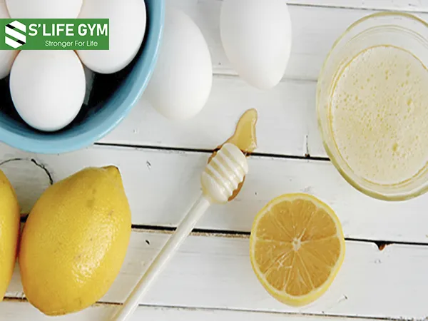 Thử tăng cân bằng trứng gà, mật ong và chanh