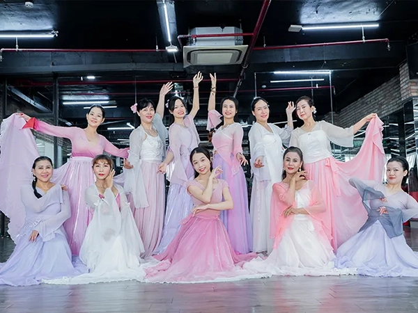 phong-tap-mua-co-trang-slife-tphcm(6)